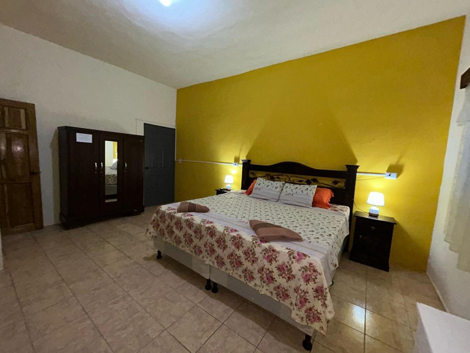 Casa Maya Itza Flores Eksteriør billede