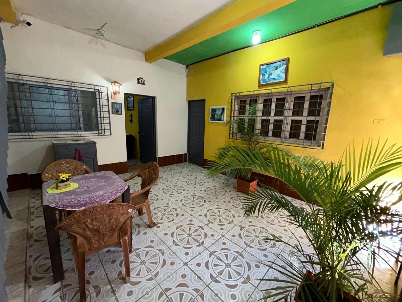 Casa Maya Itza Flores Eksteriør billede