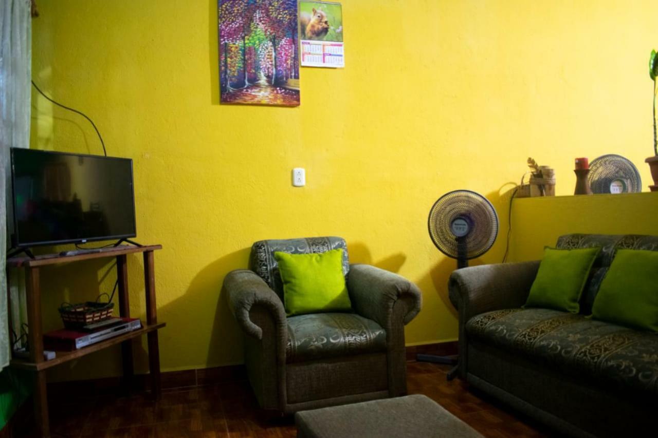 Casa Maya Itza Flores Eksteriør billede
