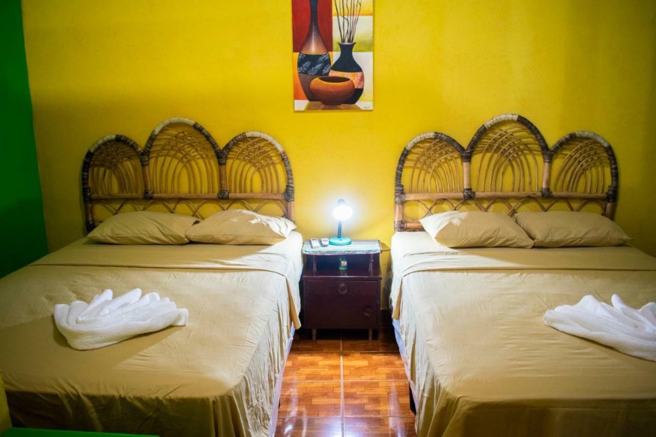 Casa Maya Itza Flores Eksteriør billede